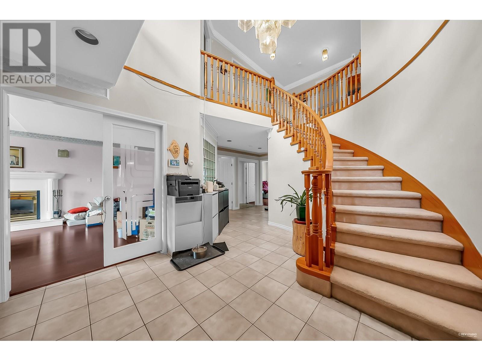 Property at 1188 WELLINGTON DRIVE image 4