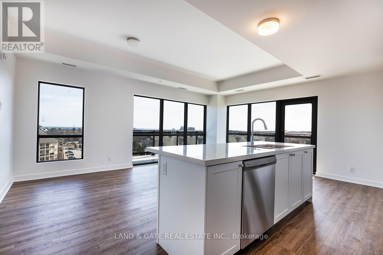 Property at 702 - 55 CLARINGTON BOULEVARD image 3