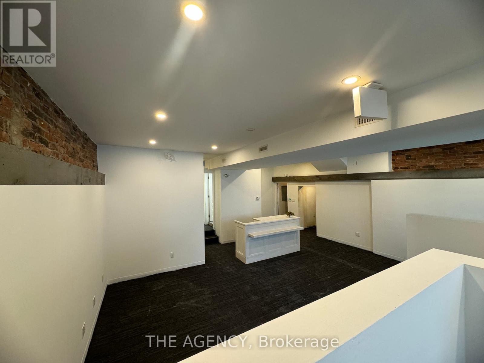 139 John Street S, Hamilton, Ontario  L8N 2C3 - Photo 14 - X12065247