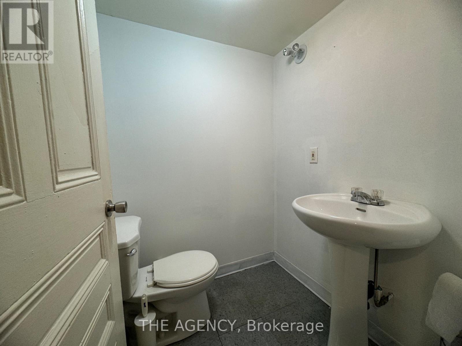 139 John Street S, Hamilton, Ontario  L8N 2C3 - Photo 15 - X12065247