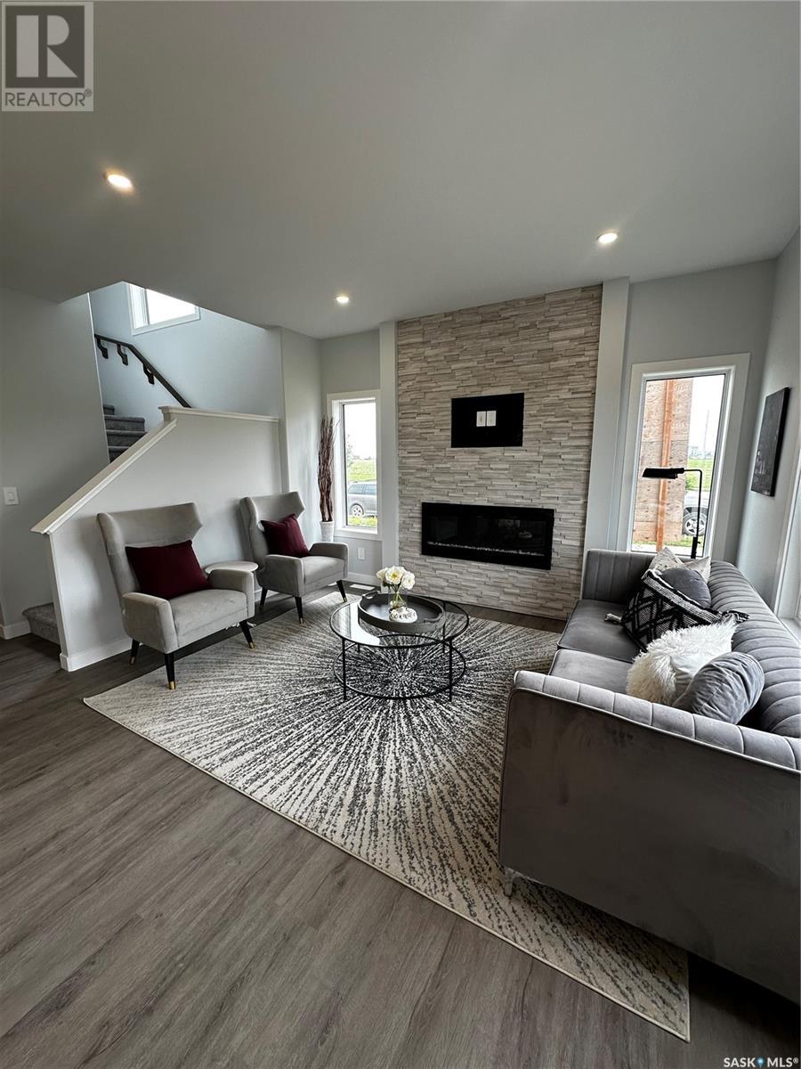 532 Myles Heidt Manor, Saskatoon, Saskatchewan  S7W 0Z4 - Photo 2 - SK001942