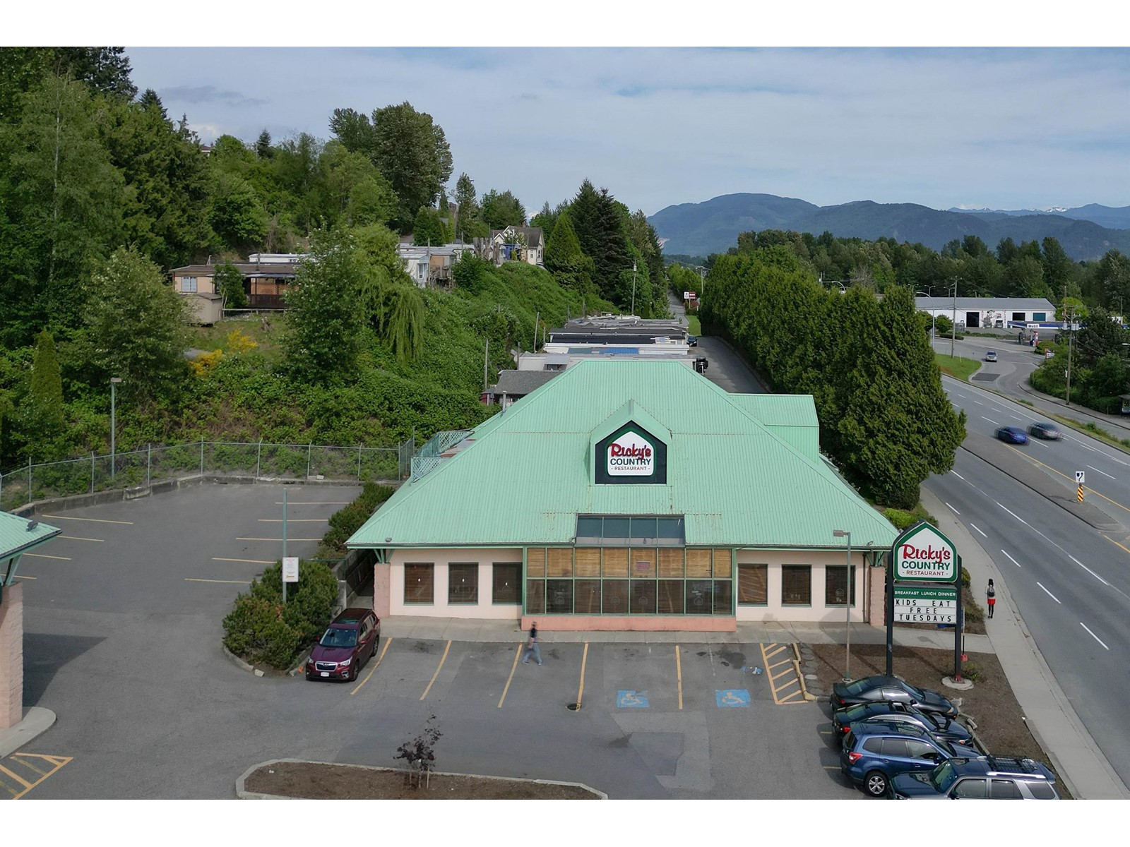 32081 LOUGHEED HIGHWAY, Mission, British Columbia