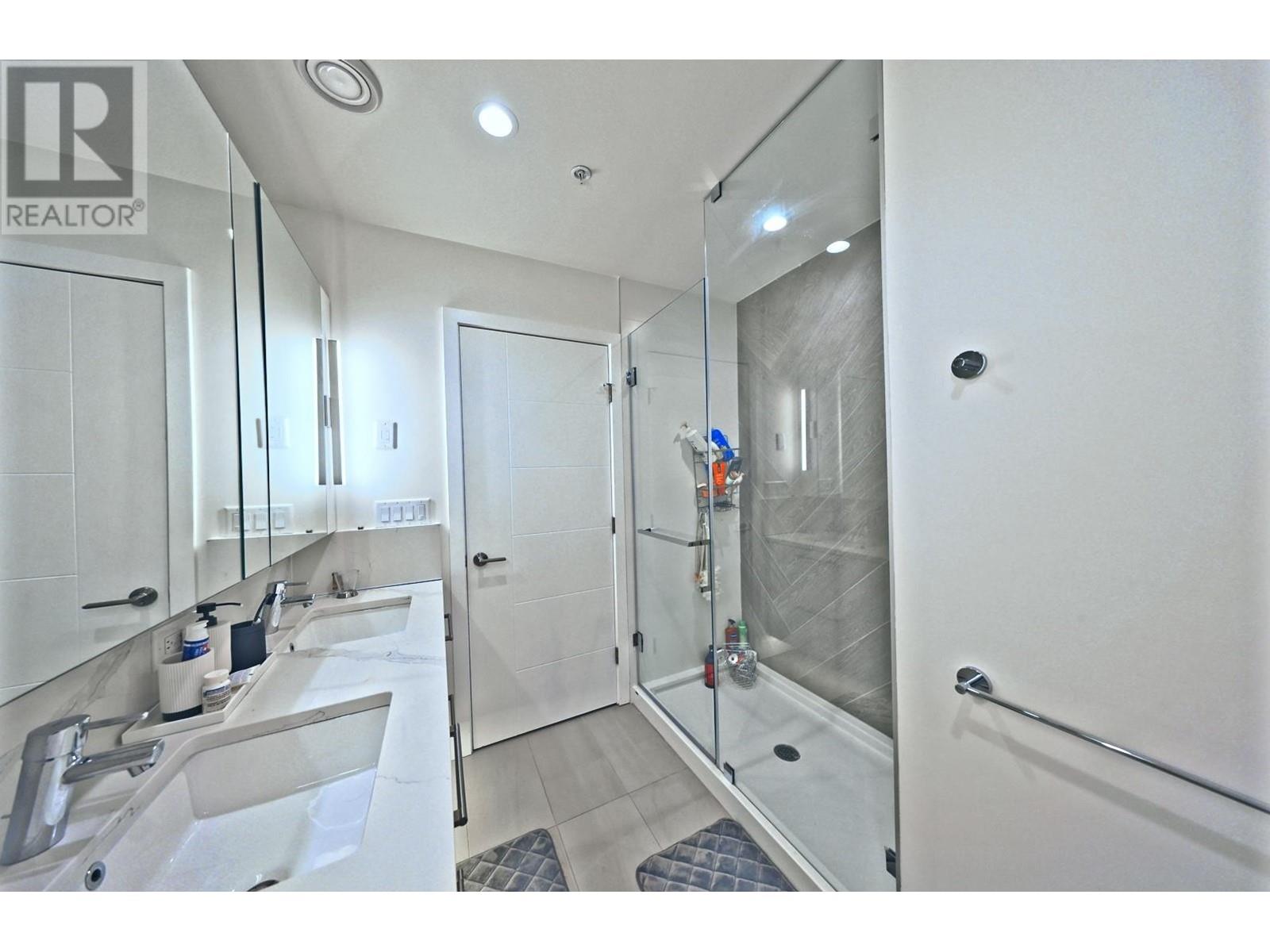 120 2035 Glenaire Drive, North Vancouver, British Columbia  V7P 1Y2 - Photo 21 - R2984419