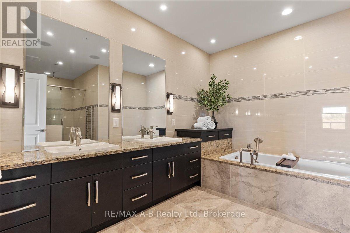 405 - 36 Front Street, Stratford, Ontario  N5A 0C2 - Photo 30 - X12065302