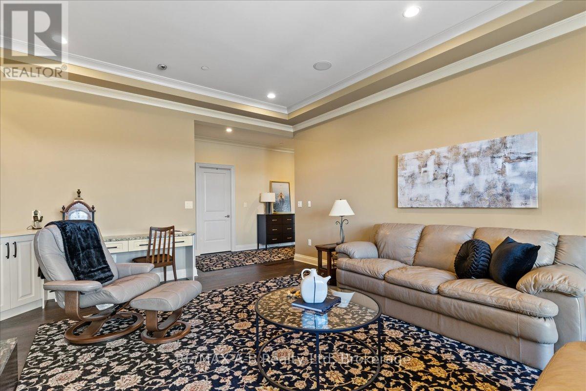 405 - 36 Front Street, Stratford, Ontario  N5A 0C2 - Photo 41 - X12065302