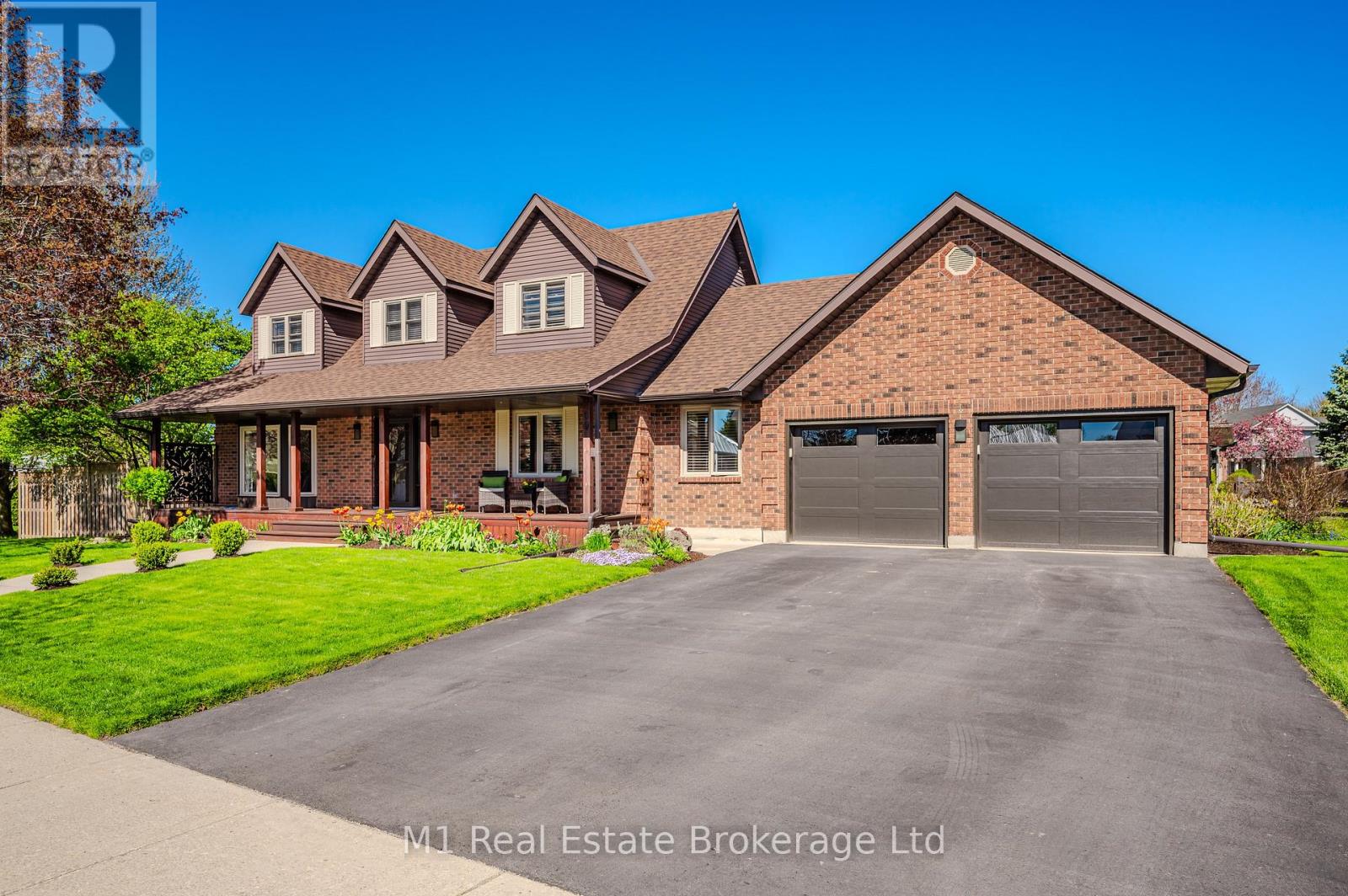 59 Keating Drive, Centre Wellington, Ontario  L1B 0B4 - Photo 3 - X12065314