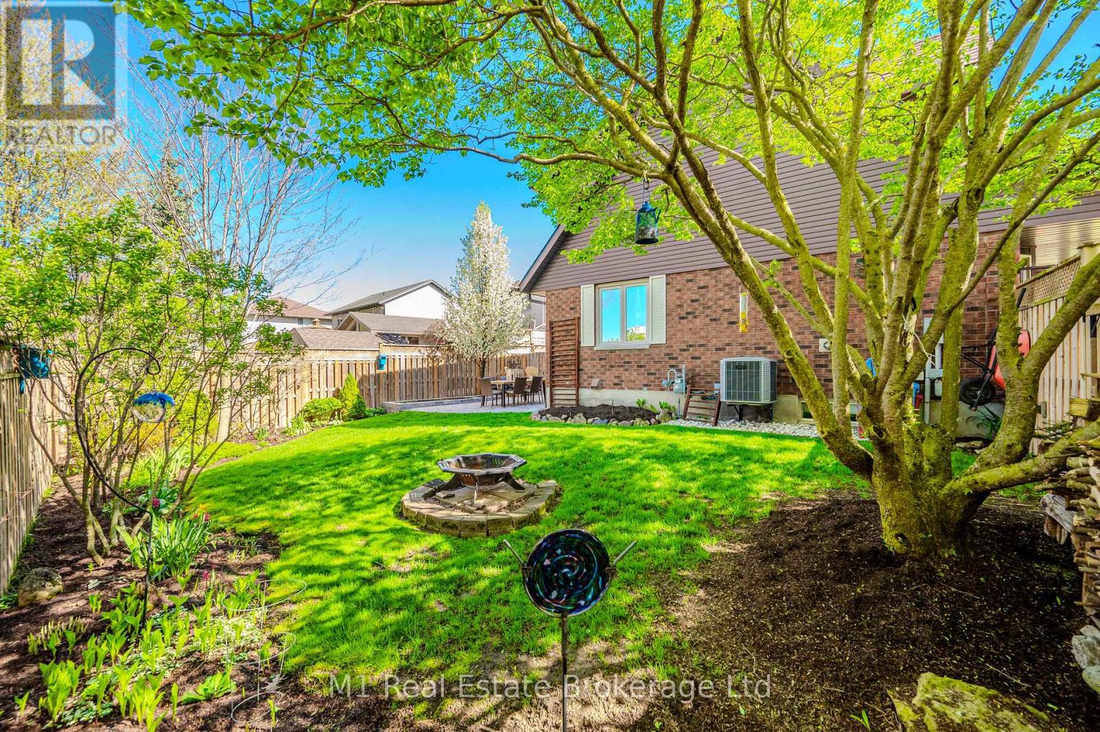 59 Keating Drive, Centre Wellington, Ontario  L1B 0B4 - Photo 49 - X12065314