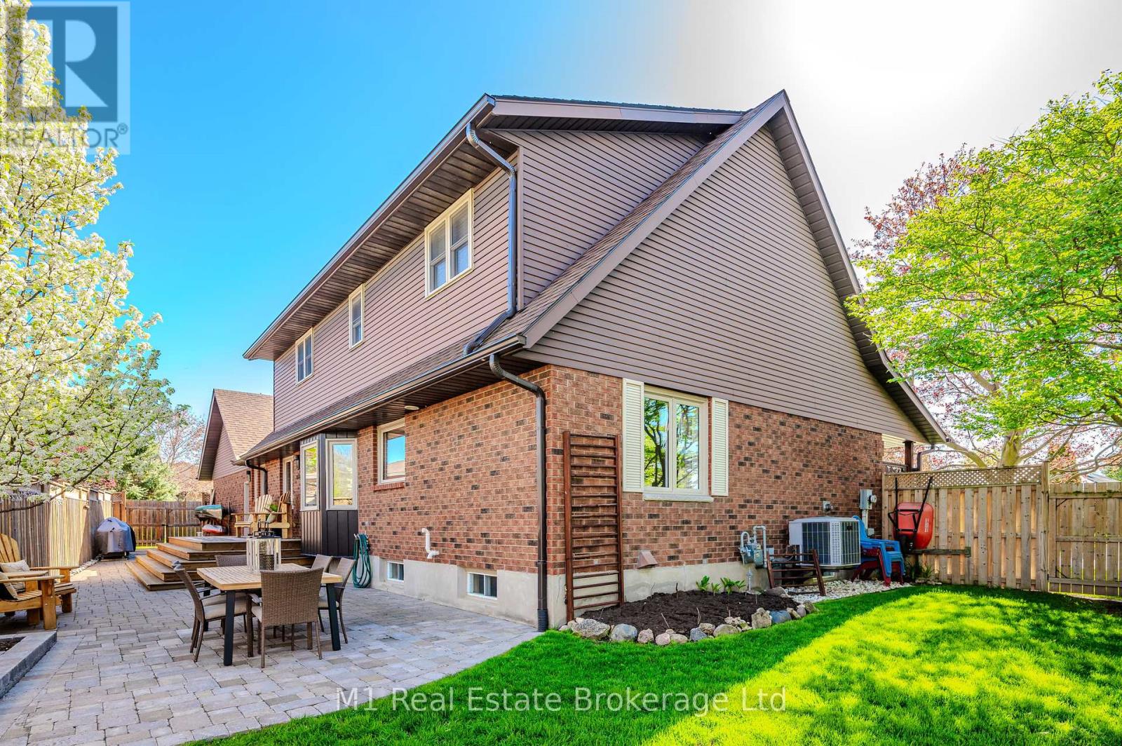 59 Keating Drive, Centre Wellington, Ontario  L1B 0B4 - Photo 50 - X12065314