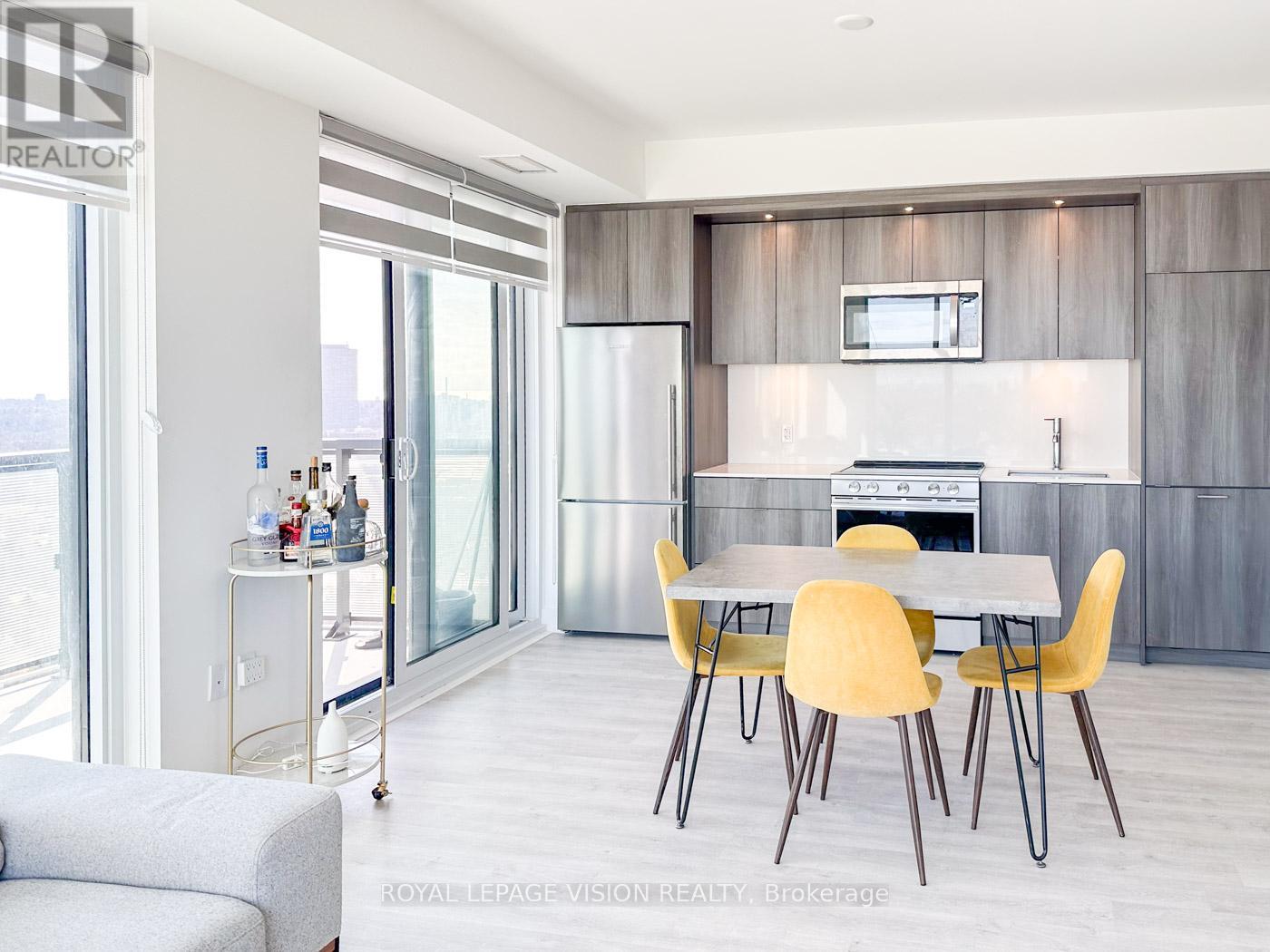 2404 - 30 Inn On The Park Drive, Toronto, Ontario  M3C 0P8 - Photo 11 - C12061318