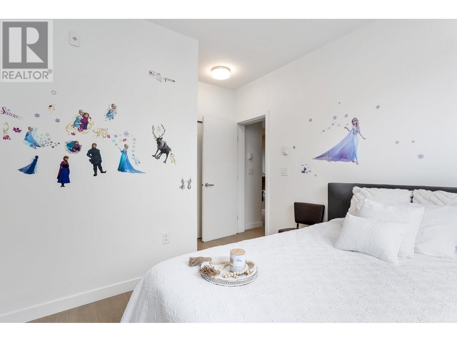 Listing Picture 17 of 31 : 119 7588 16TH STREET, Burnaby / 本拿比 - 魯藝地產 Yvonne Lu Group - MLS Medallion Club Member