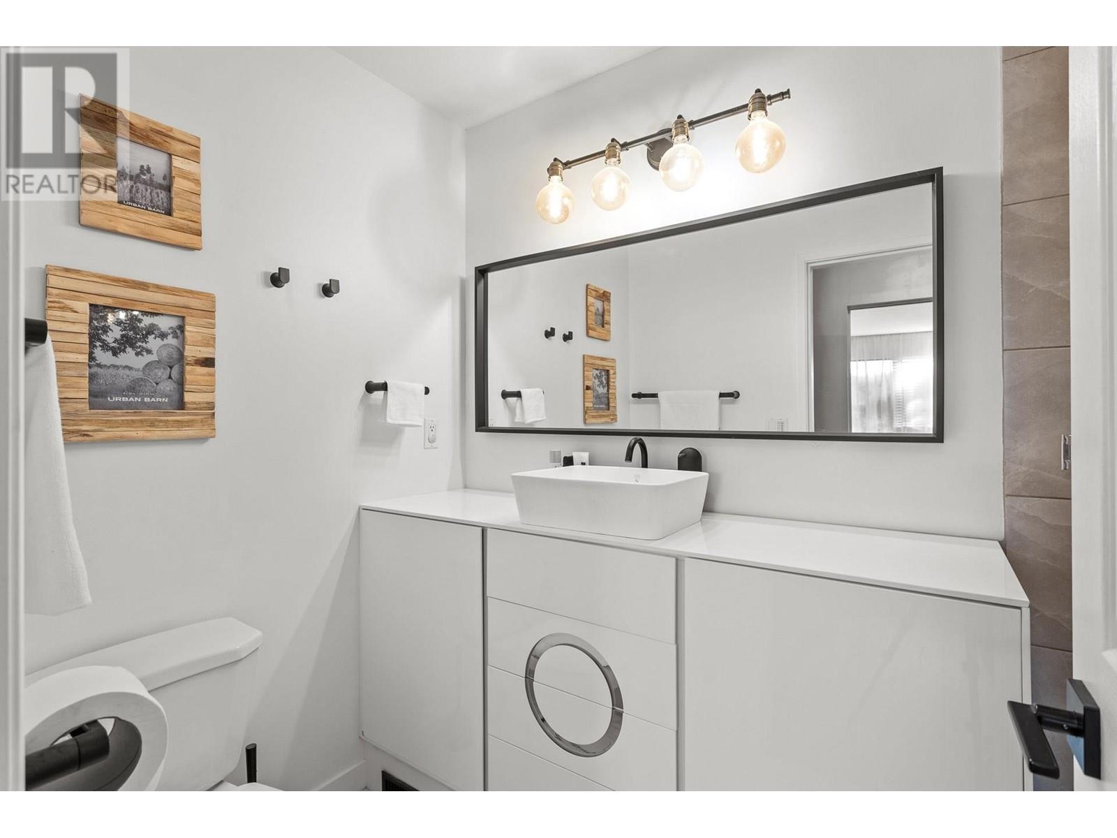 208 1220 Falcon Drive, Coquitlam, British Columbia  V3E 2E5 - Photo 17 - R2961277