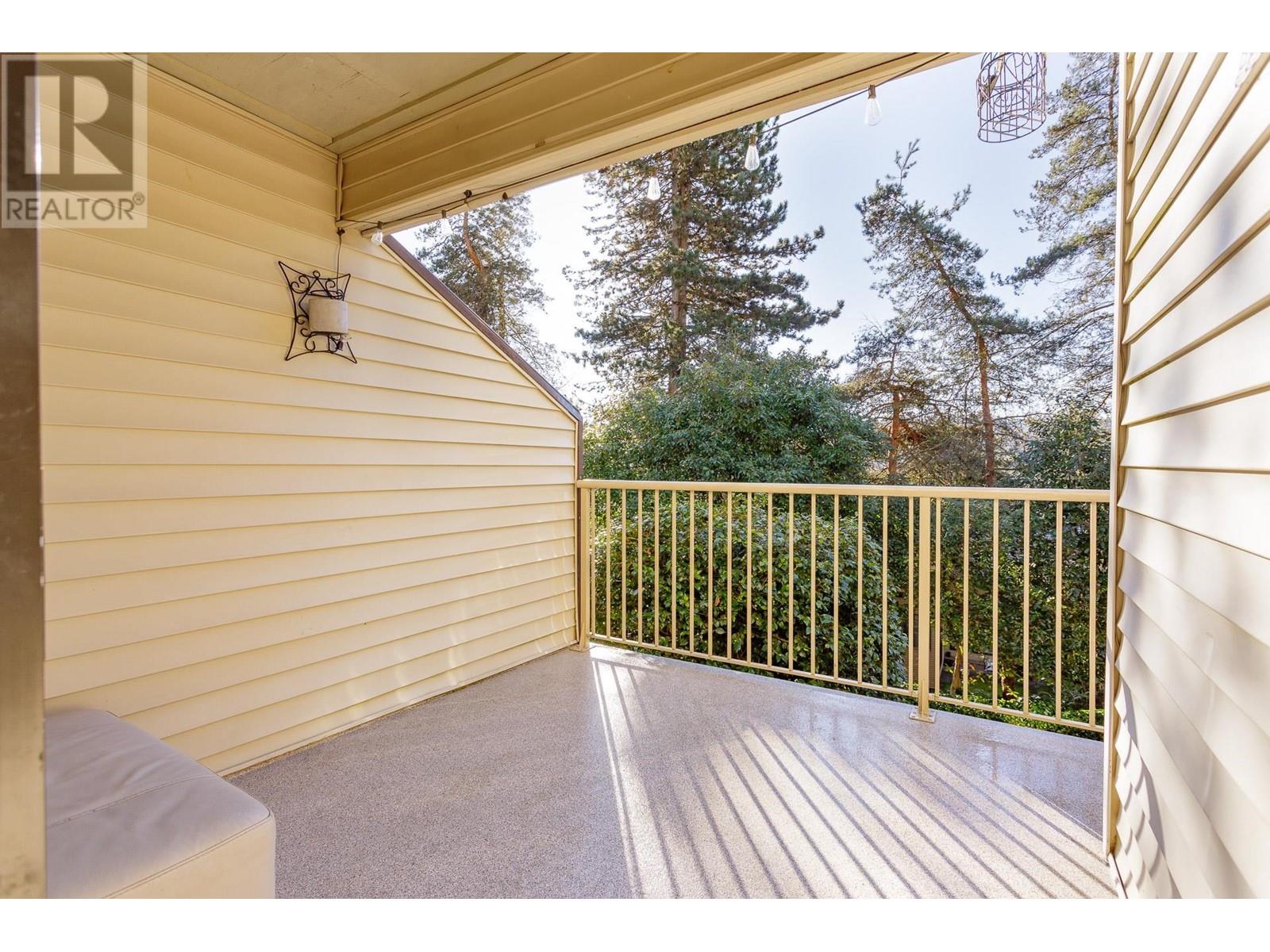 208 1220 Falcon Drive, Coquitlam, British Columbia  V3E 2E5 - Photo 7 - R2961277