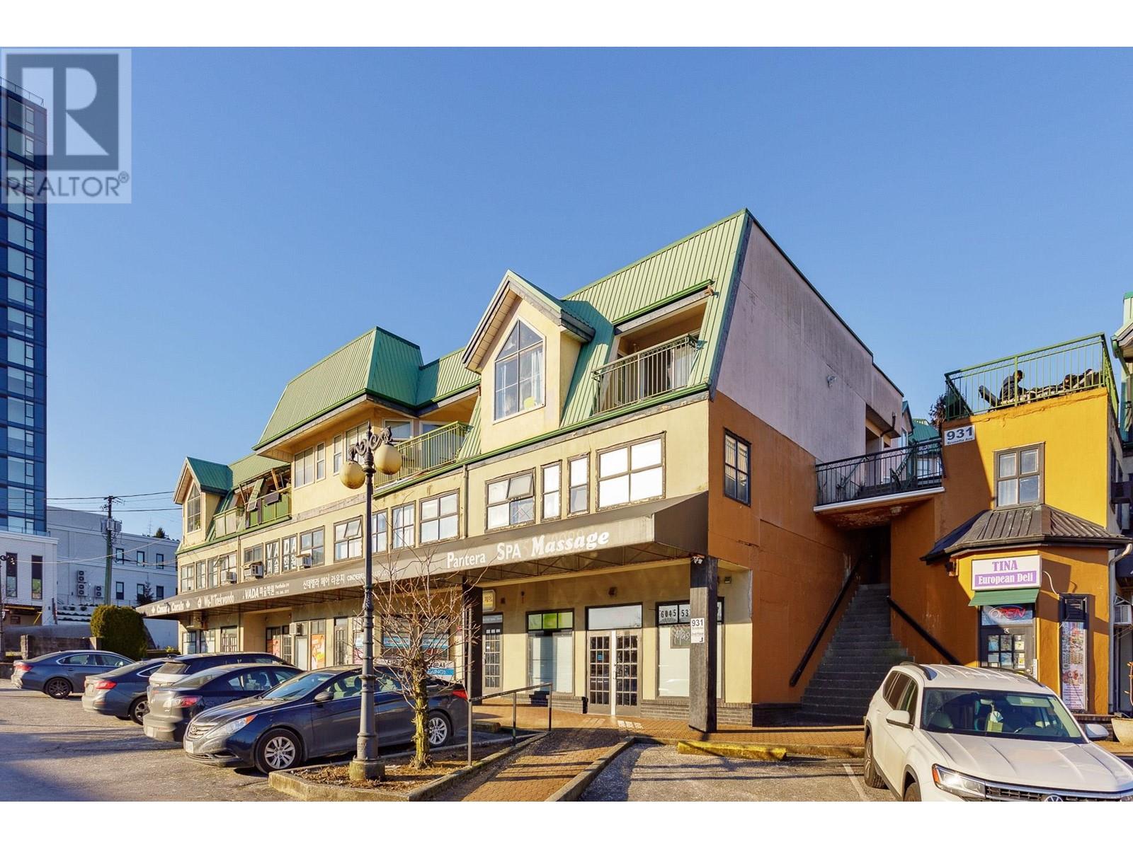 208 918 Roderick Avenue, Coquitlam, British Columbia  V3K 1R1 - Photo 4 - R2959475