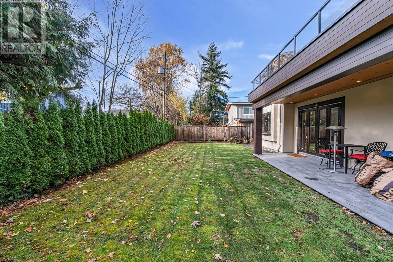 8631 Fairdell Crescent, Richmond, British Columbia  V7C 1W5 - Photo 4 - R2973443
