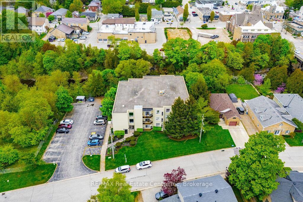 103 - 245 Queen Street W, Centre Wellington, Ontario  N1M 3R6 - Photo 3 - X12065361
