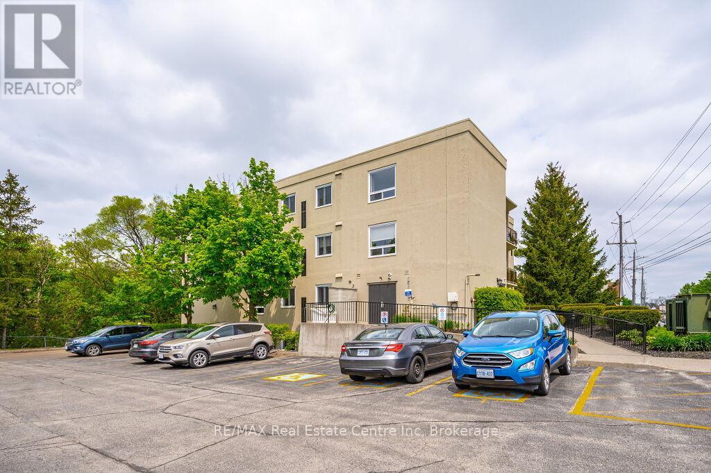 103 - 245 Queen Street W, Centre Wellington, Ontario  N1M 3R6 - Photo 40 - X12065361