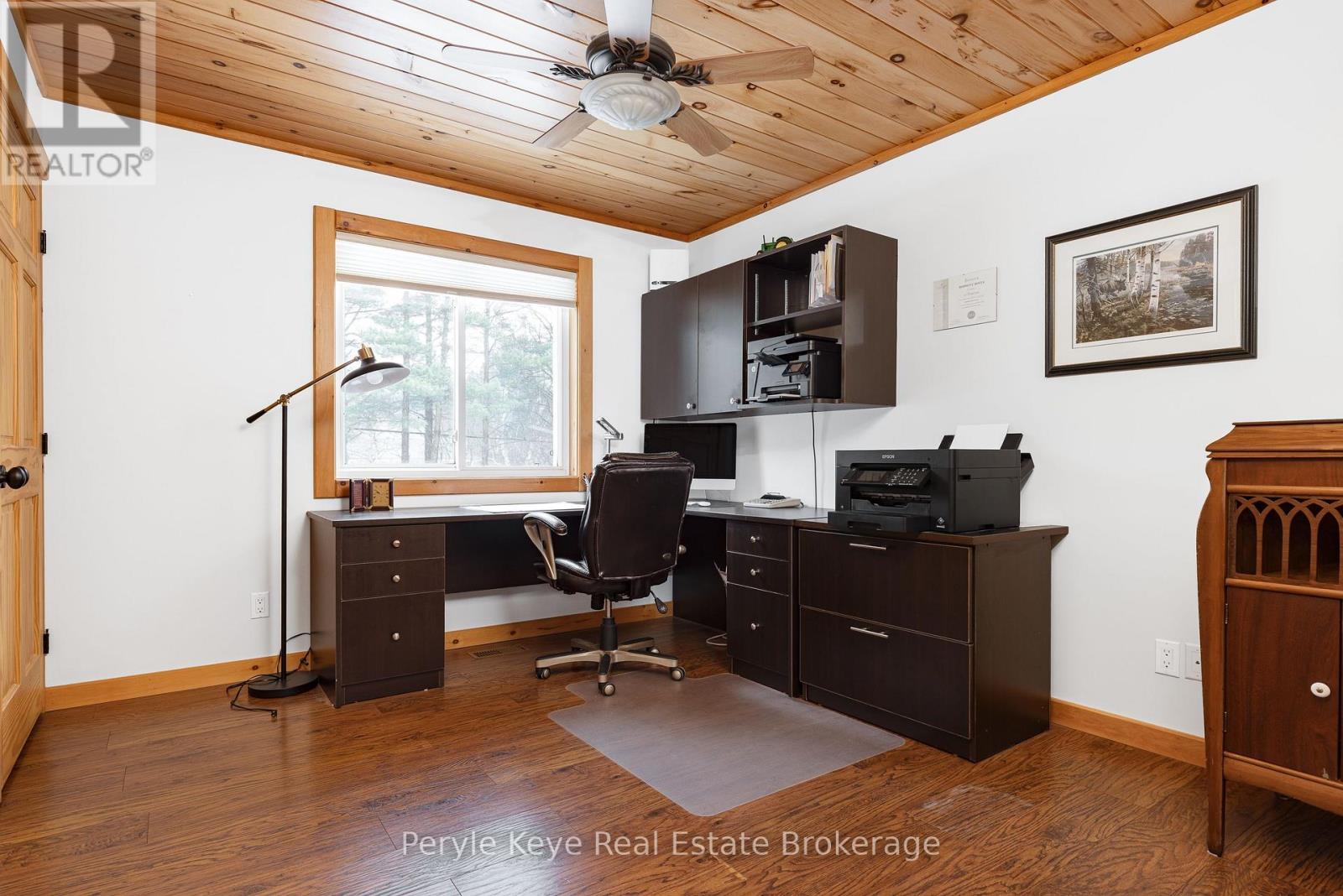 605 Ravenscliffe Road, Huntsville, Ontario  P1H 1N5 - Photo 12 - X12065380