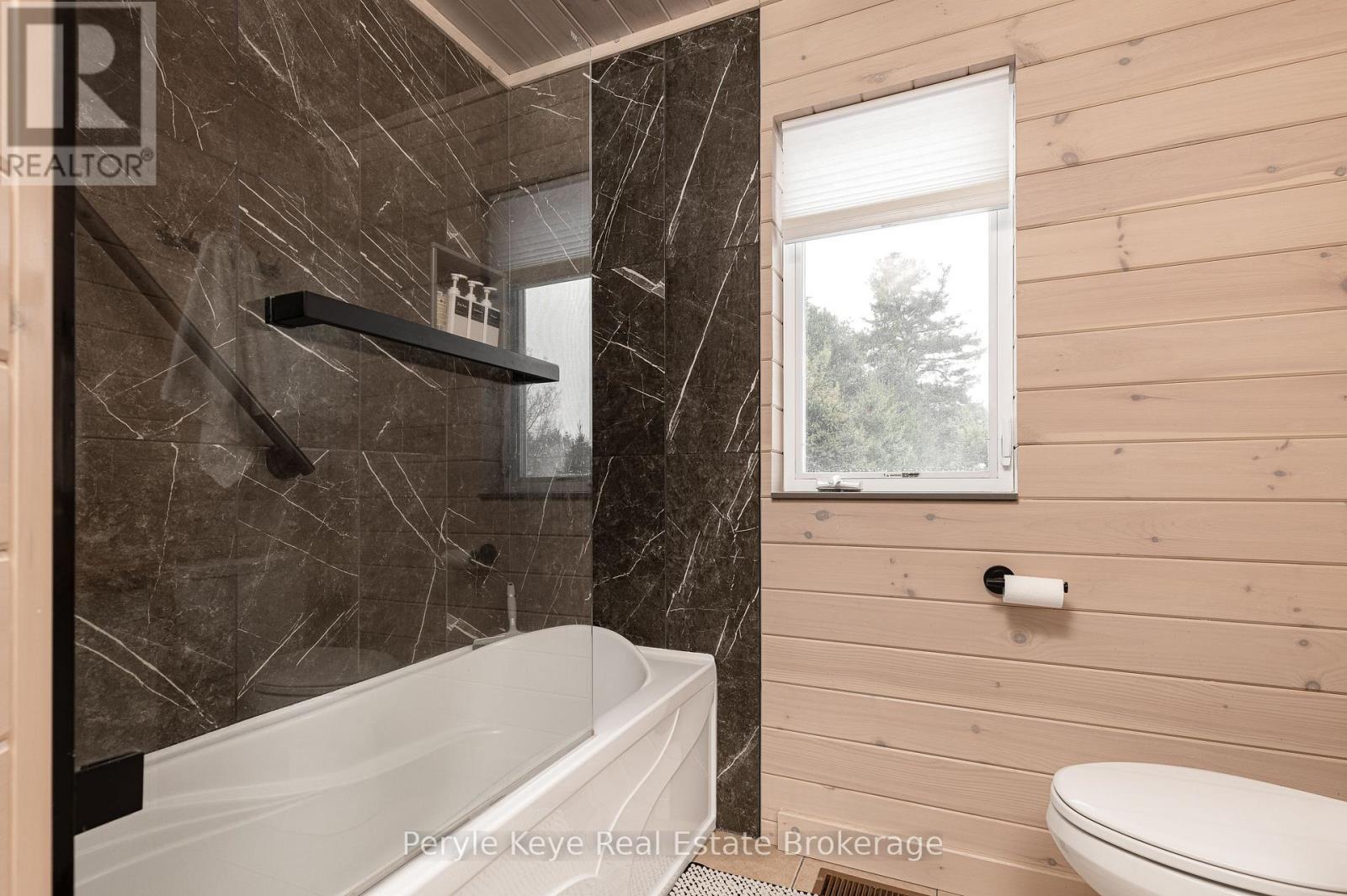 605 Ravenscliffe Road, Huntsville, Ontario  P1H 1N5 - Photo 14 - X12065380