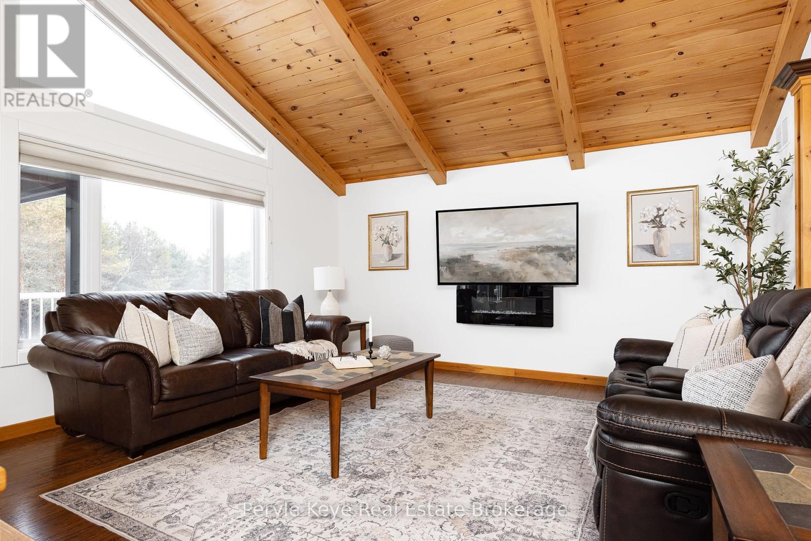 605 Ravenscliffe Road, Huntsville, Ontario  P1H 1N5 - Photo 19 - X12065380