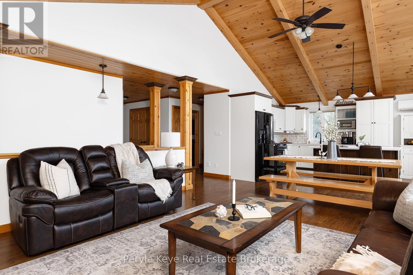 605 Ravenscliffe Road, Huntsville, Ontario  P1H 1N5 - Photo 21 - X12065380