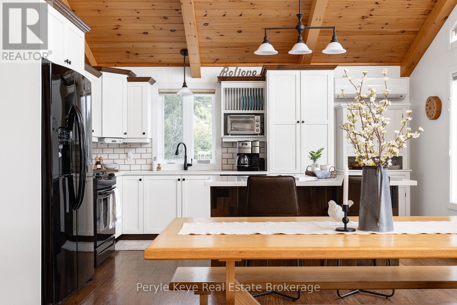 605 Ravenscliffe Road, Huntsville, Ontario  P1H 1N5 - Photo 24 - X12065380