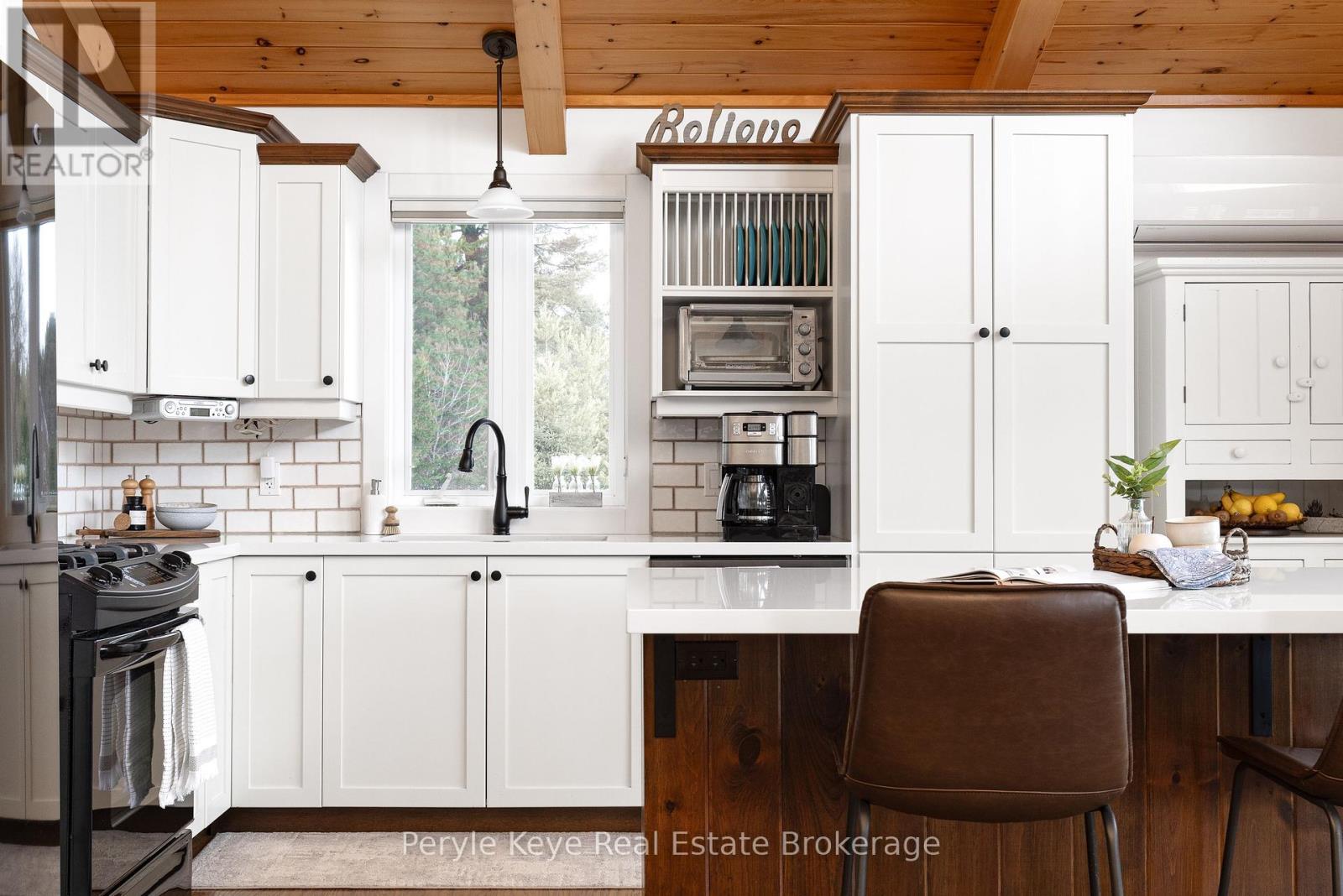 605 Ravenscliffe Road, Huntsville, Ontario  P1H 1N5 - Photo 25 - X12065380