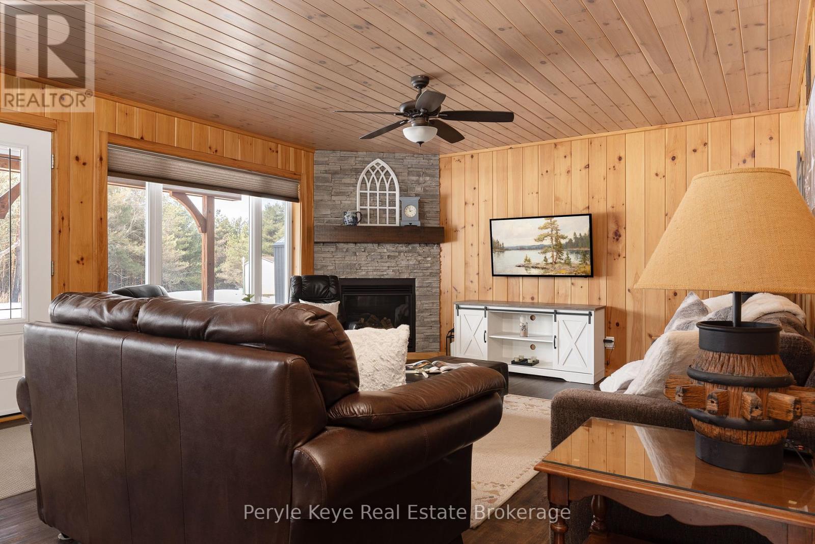 605 Ravenscliffe Road, Huntsville, Ontario  P1H 1N5 - Photo 37 - X12065380