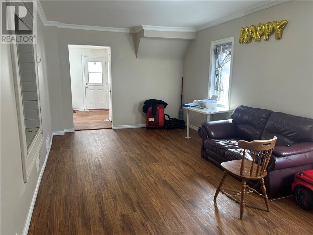432 Bessie Avenue, Sudbury, Ontario  P3C 4H8 - Photo 5 - 2121514