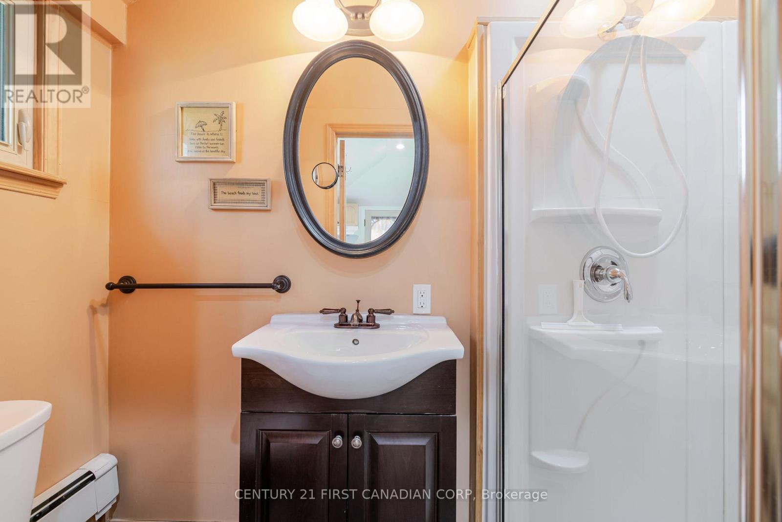 47 Heaman Crescent, Lambton Shores, Ontario  N0M 1T0 - Photo 8 - X12065423