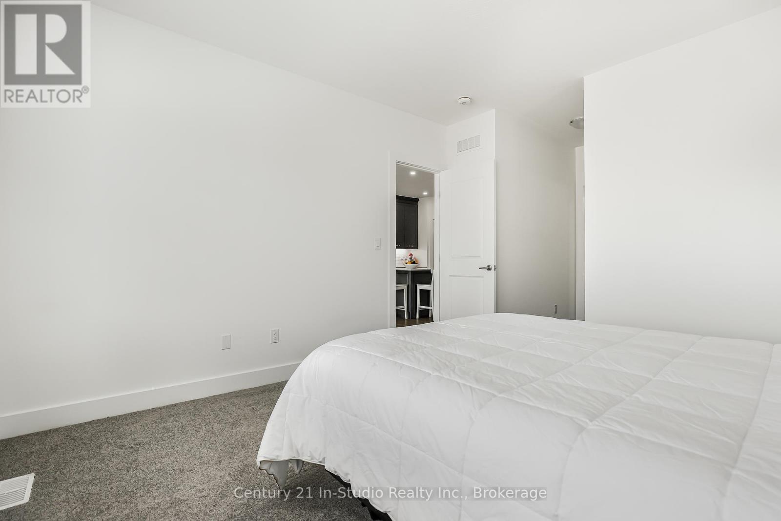 19 - 219 Ironwood Way, Georgian Bluffs, Ontario  N0H 1S0 - Photo 20 - X12065421