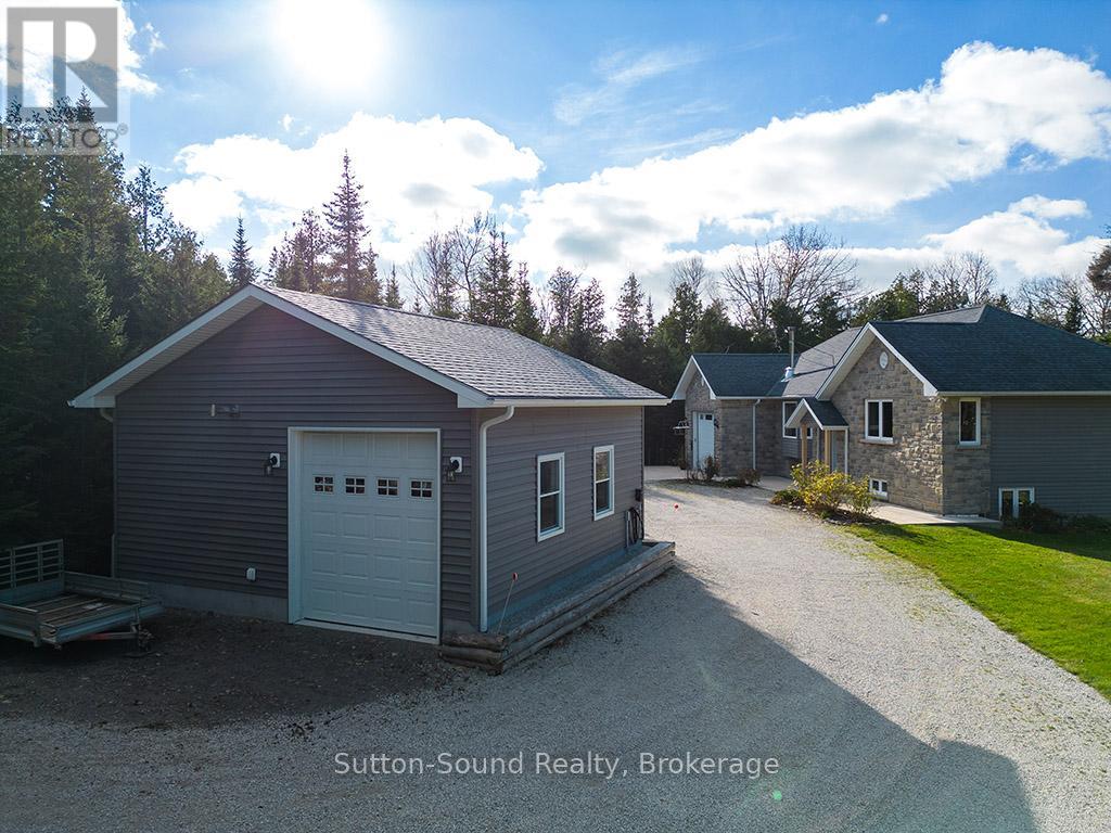 109 Pike Street, Northern Bruce Peninsula, Ontario  N0H 1W0 - Photo 39 - X12065432