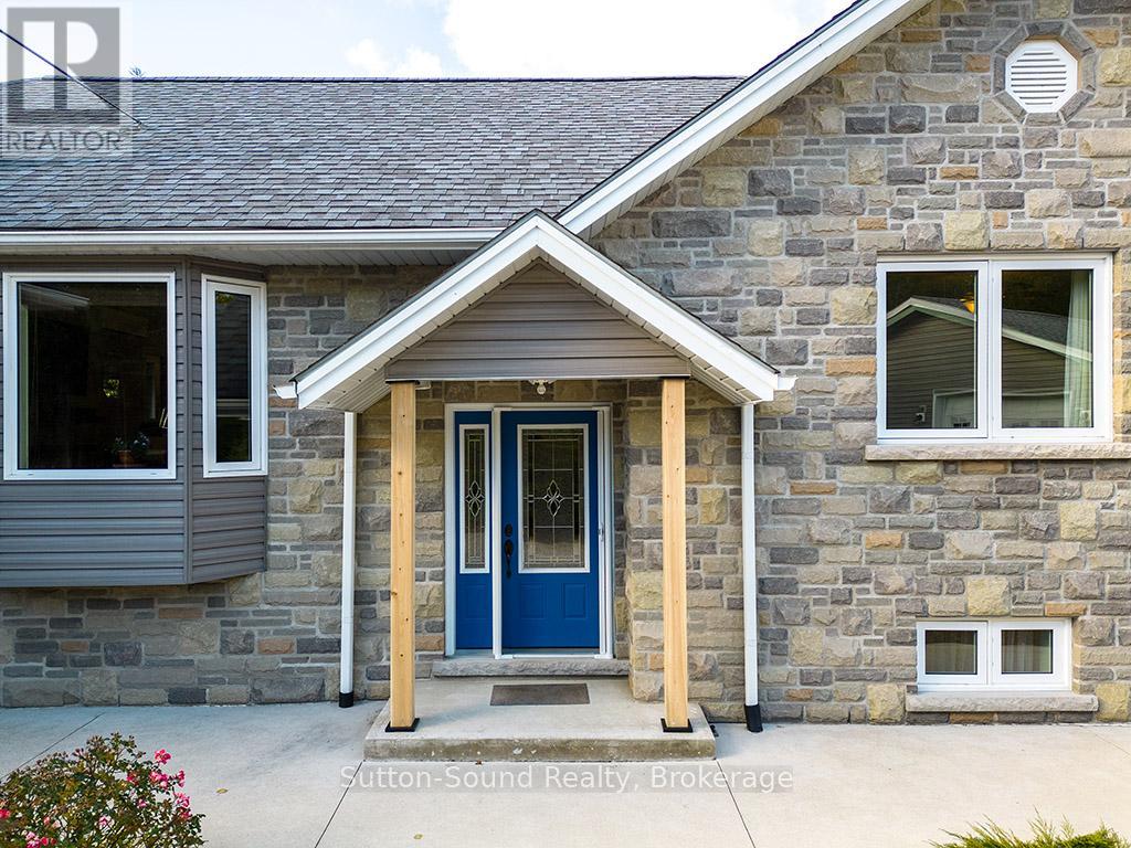 109 Pike Street, Northern Bruce Peninsula, Ontario  N0H 1W0 - Photo 7 - X12065432
