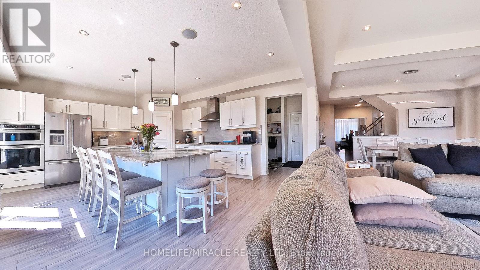 117 Eaglecrest Street, Kitchener, Ontario  N2K 0C4 - Photo 9 - X12065357