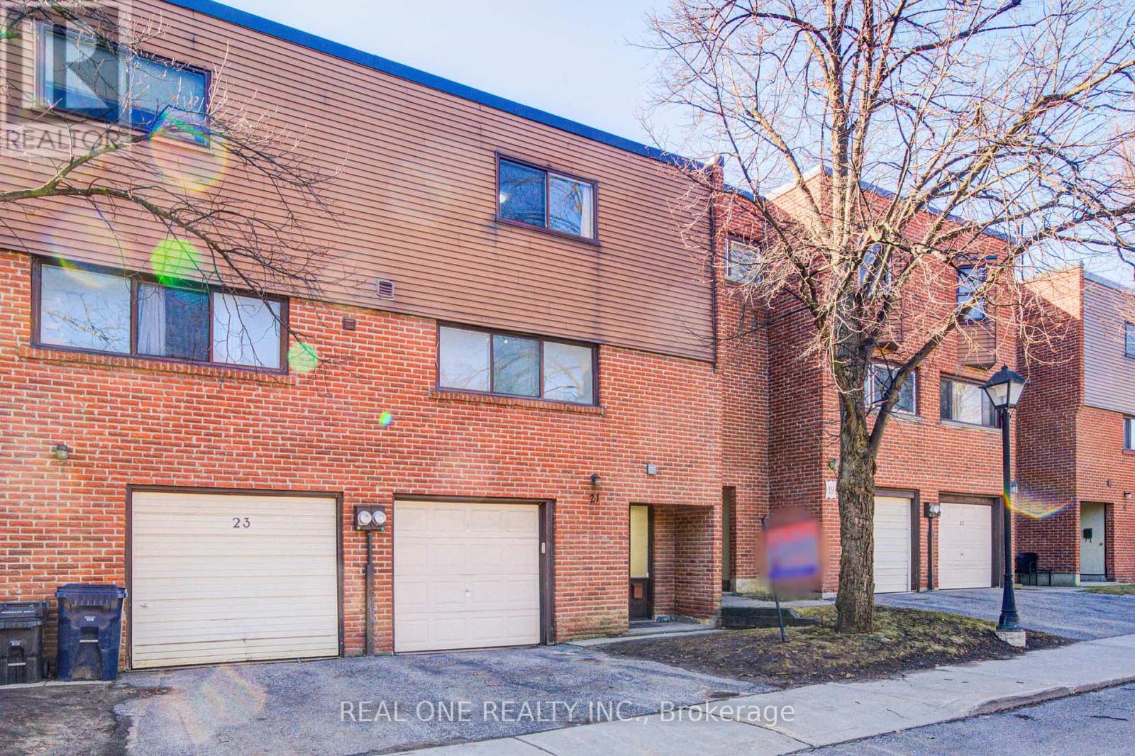 Property at 21 GRASS MEADOWAY WAY image 2
