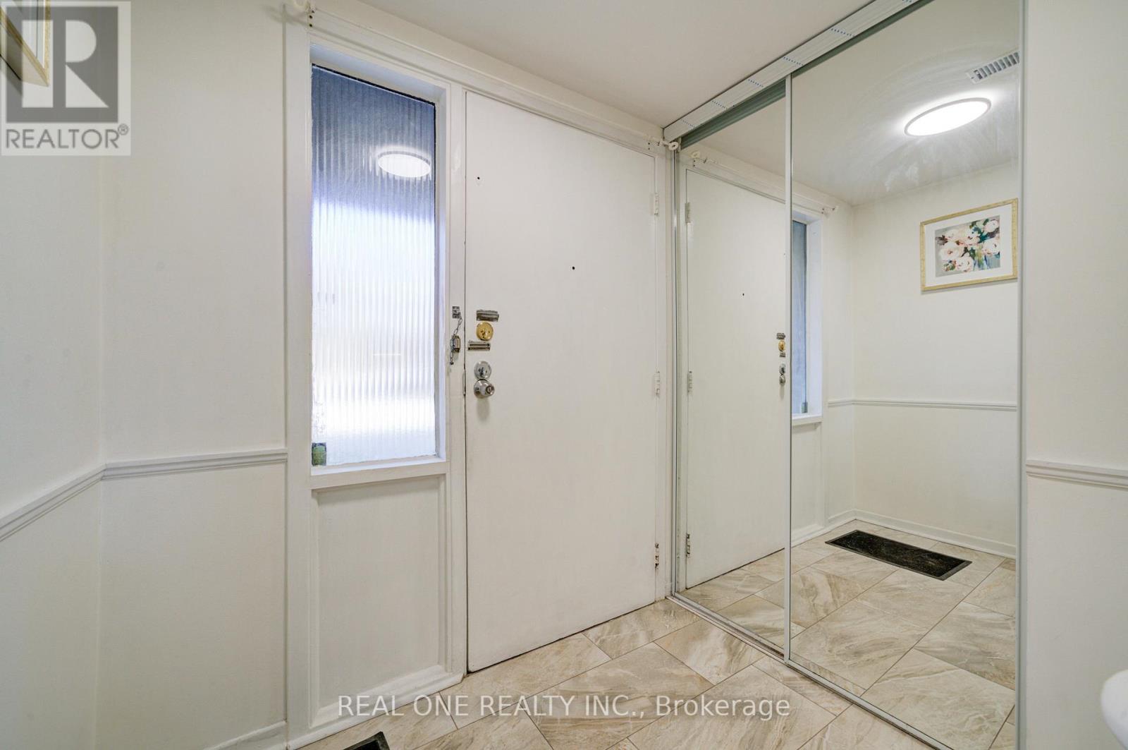 Property at 21 GRASS MEADOWAY WAY image 4
