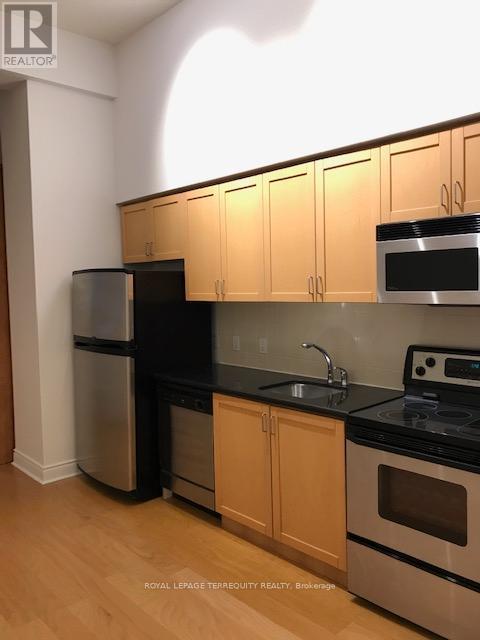 311 - 73 Richmond Street W, Toronto, Ontario  M5H 4E8 - Photo 6 - C12065370