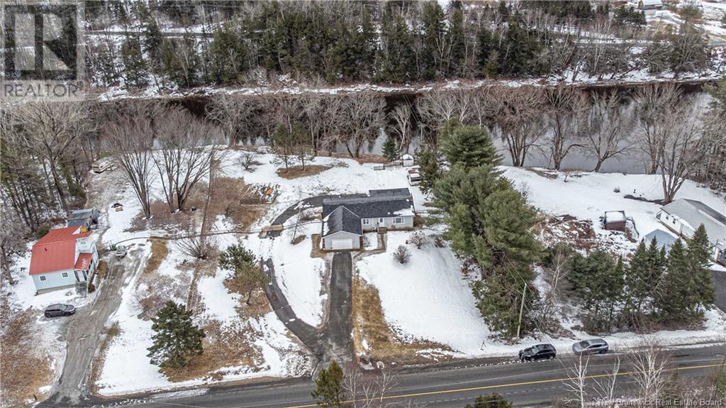 Property at 828 Canada Street image 1