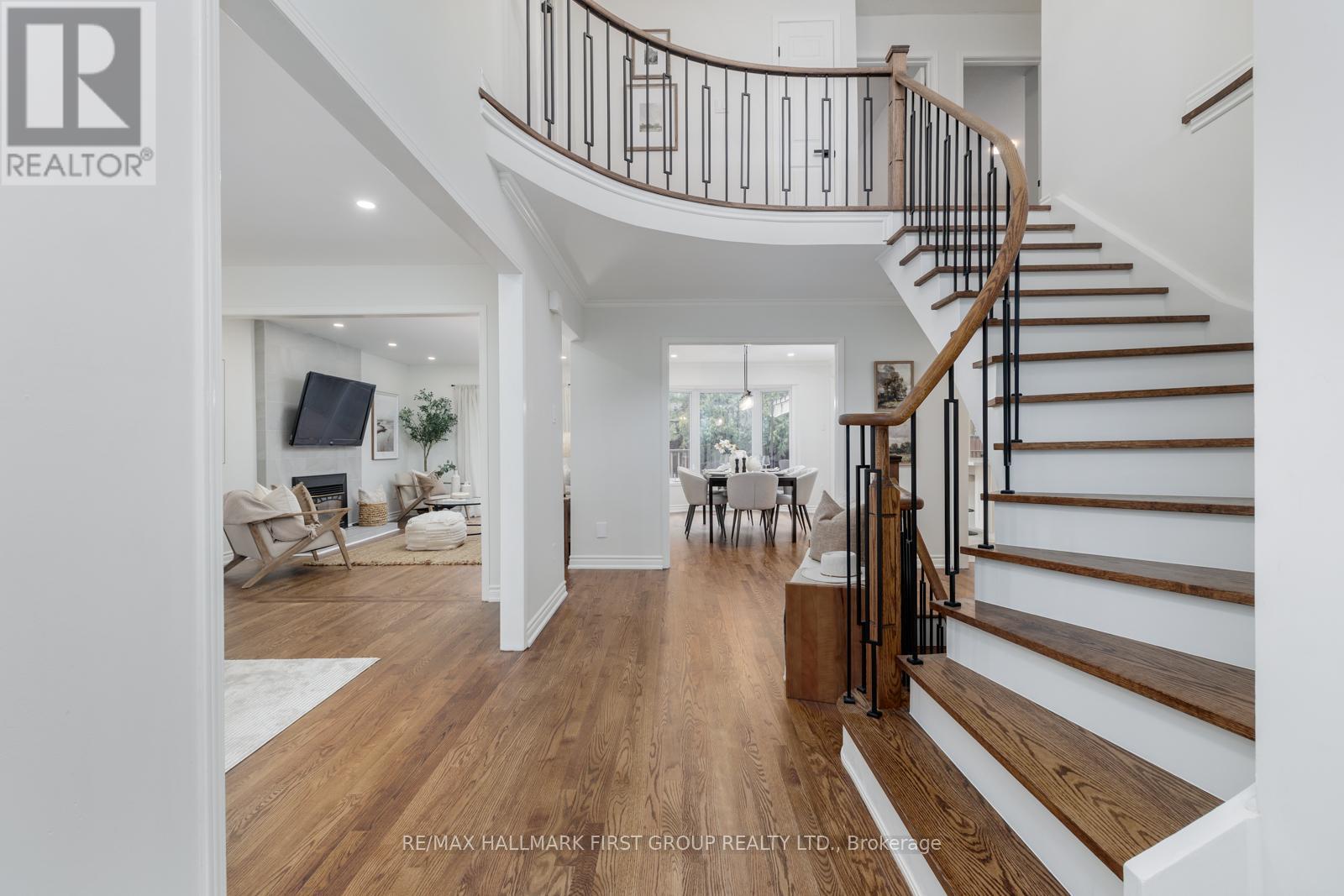 Property at 1177 PEBBLESTONE CRESCENT image 3