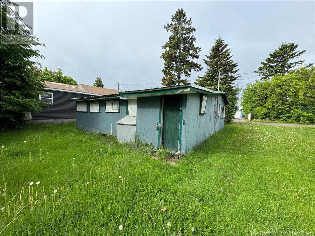 27 Second Avenue, Pointe-Du-Chêne, New Brunswick  E4P 5B9 - Photo 3 - NB115702