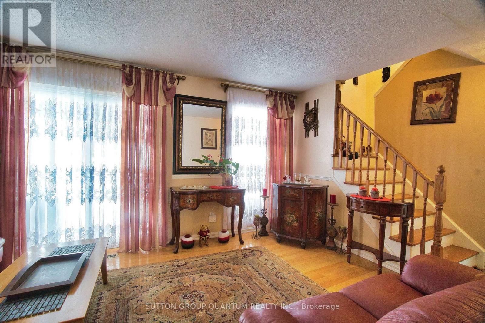 463 Lolita Gardens, Mississauga, Ontario  L5A 2A8 - Photo 12 - W12065450