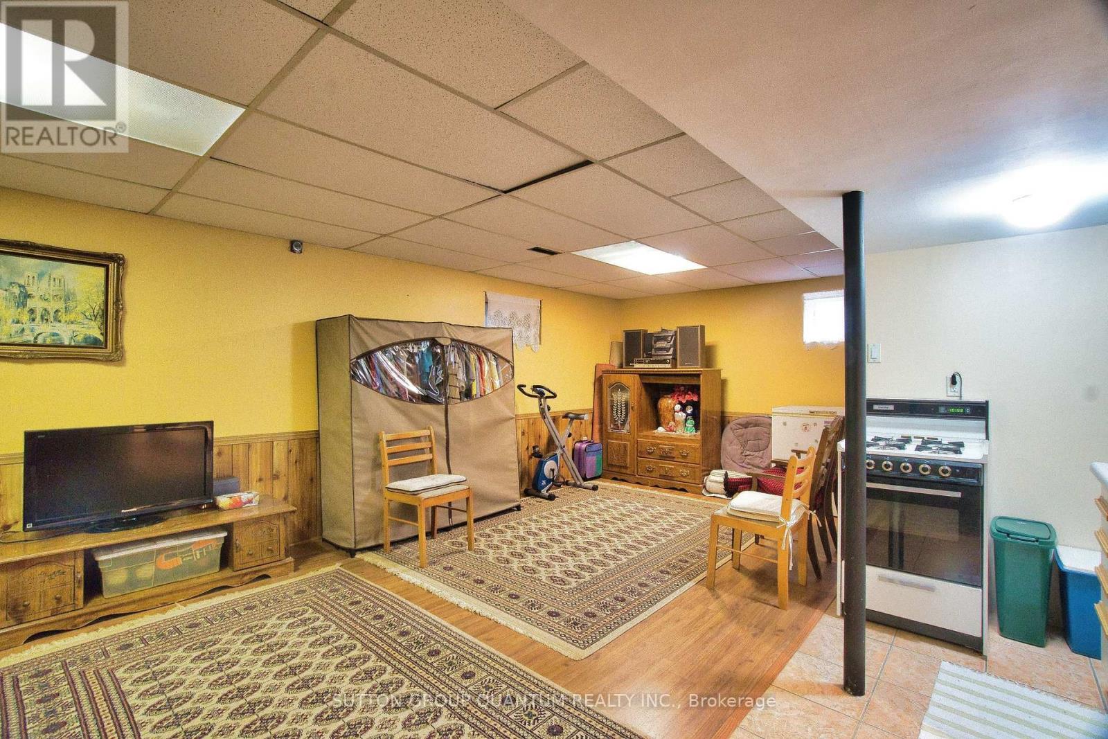 463 Lolita Gardens, Mississauga, Ontario  L5A 2A8 - Photo 20 - W12065450