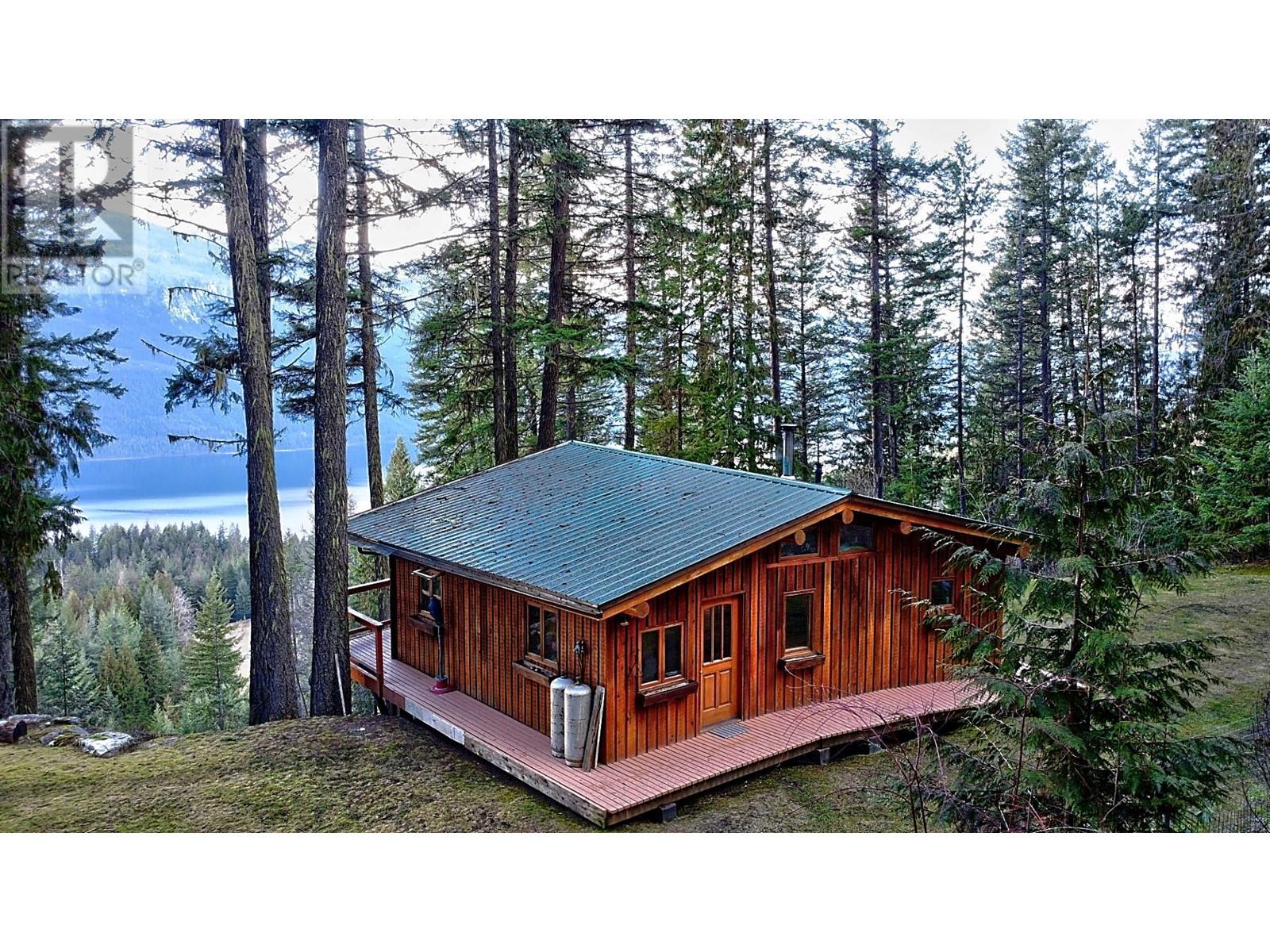 2265 Kootenay Joe Road, Johnsons Landing, British Columbia