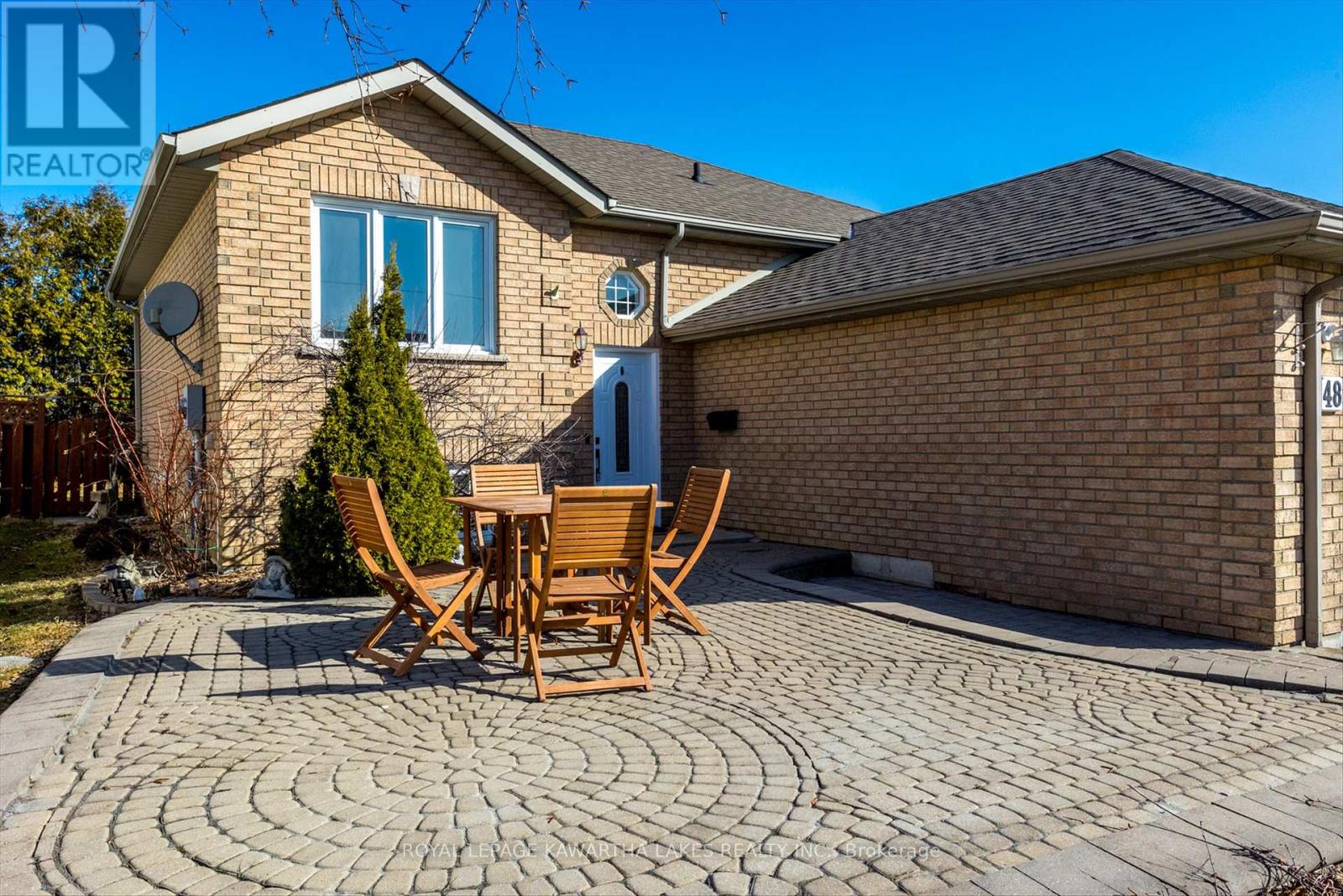 Property at 48 MCGIBBON BOULEVARD image 3
