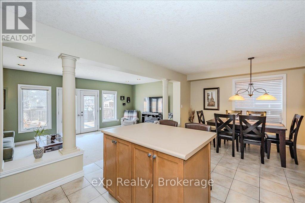 82 Lynch Circle, Guelph, Ontario  N1L 1S1 - Photo 10 - X12065502