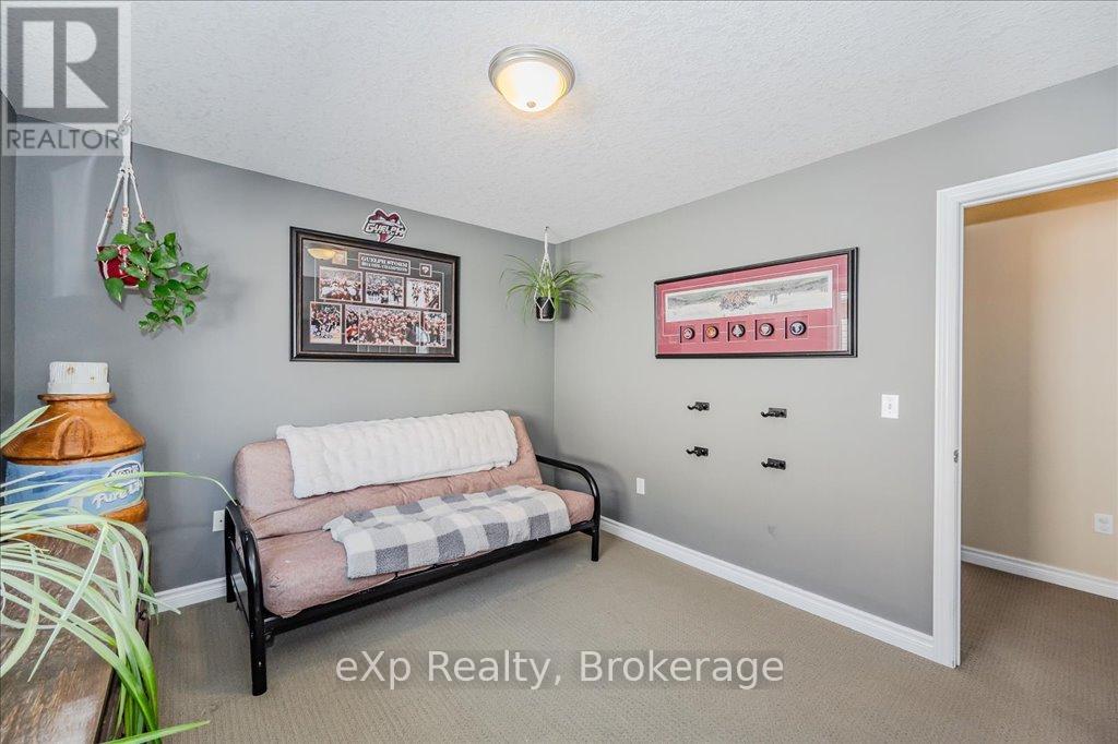82 Lynch Circle, Guelph, Ontario  N1L 1S1 - Photo 29 - X12065502