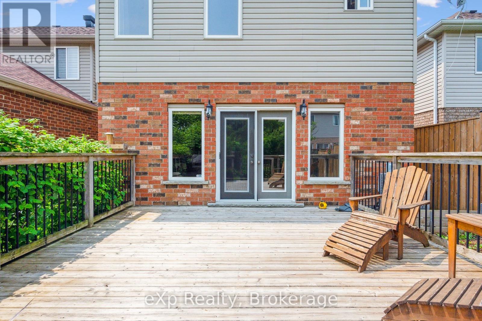 82 Lynch Circle, Guelph, Ontario  N1L 1S1 - Photo 37 - X12065502