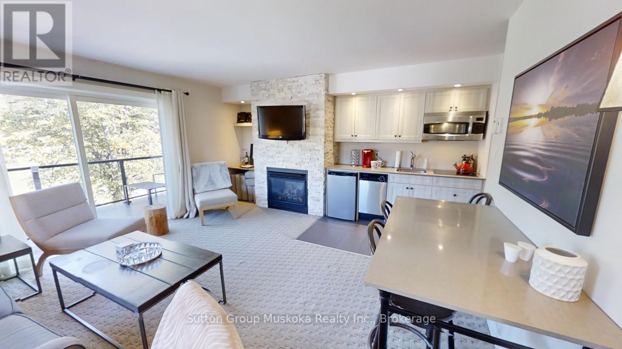 52-307 - 1235 Deerhurst Drive, Huntsville, Ontario  P1H 2E8 - Photo 2 - X12065503