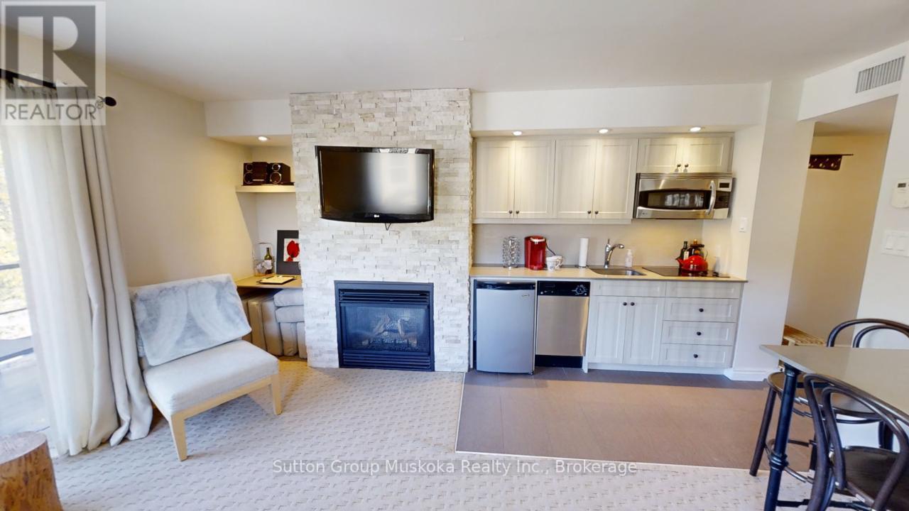 52-307 - 1235 Deerhurst Drive, Huntsville, Ontario  P1H 2E8 - Photo 5 - X12065503
