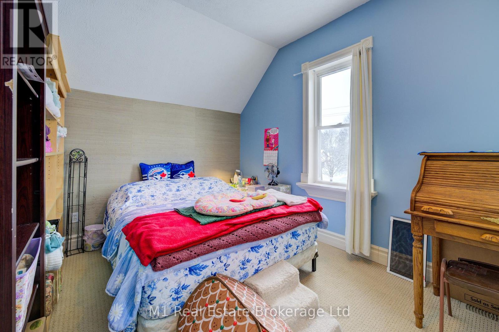 541 9th Street, Hanover, Ontario  N4N 1M3 - Photo 23 - X12065513