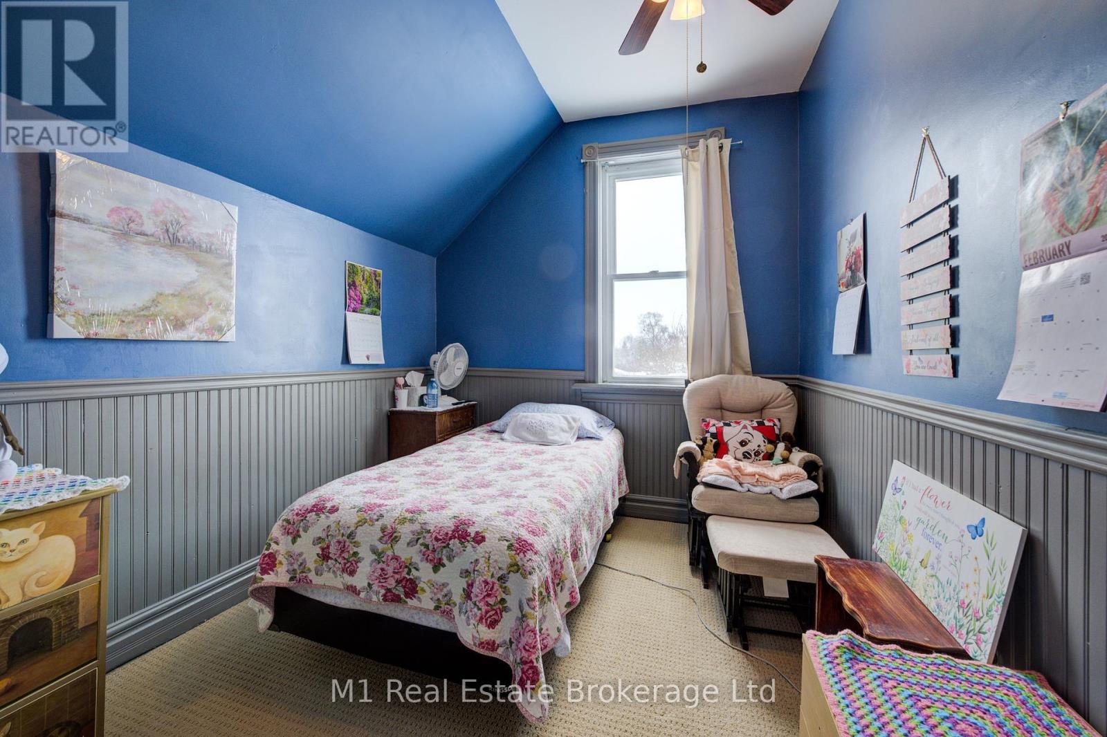 541 9th Street, Hanover, Ontario  N4N 1M3 - Photo 25 - X12065513